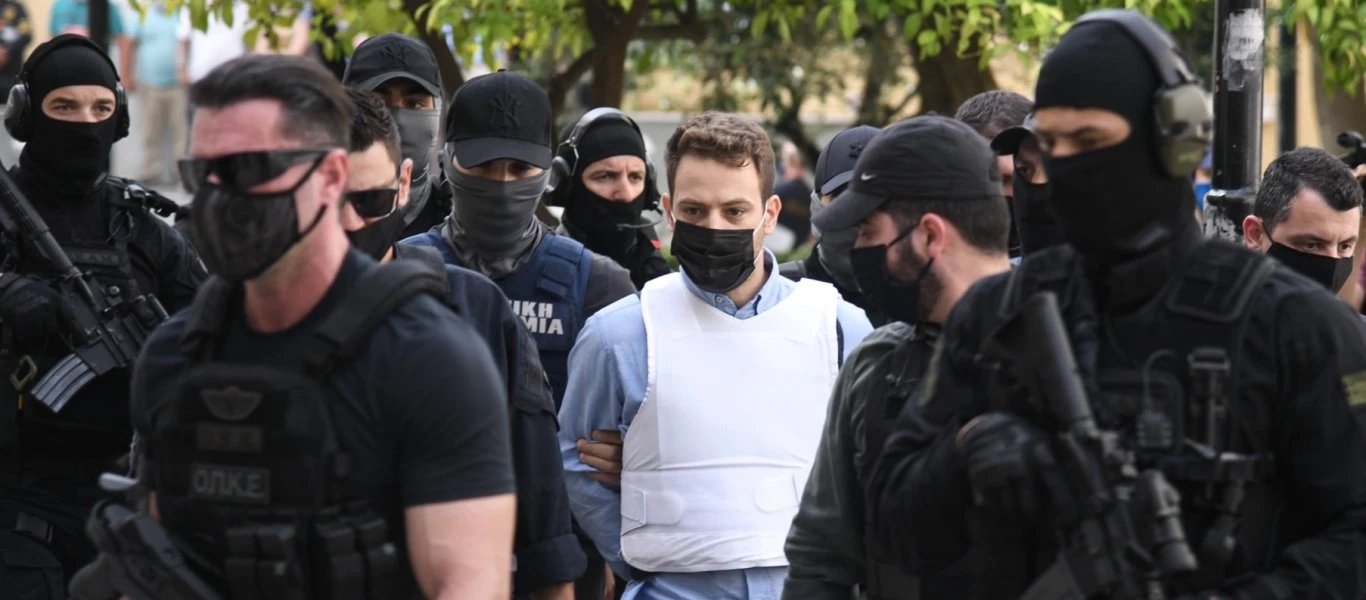 Γλυκά Νερά: H πρώτη αντίδραση του πιλότου μετά την αποκάλυψη της κλήσης του στην ΕΛ.ΑΣ.